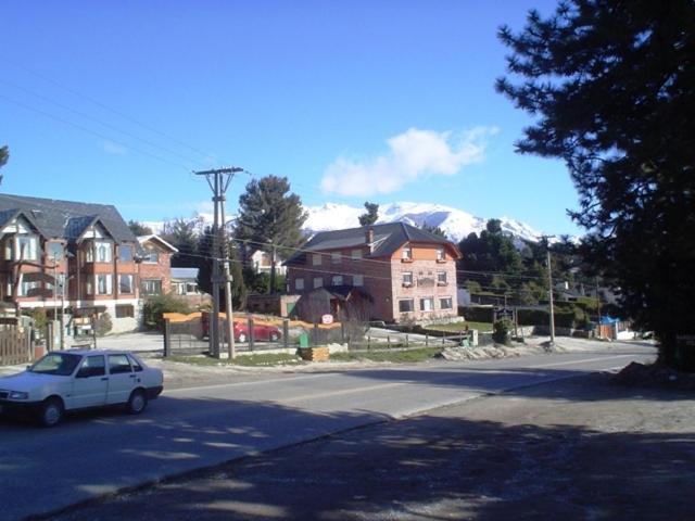 Hosteria Nuevo Pinar San Carlos de Bariloche Luaran gambar