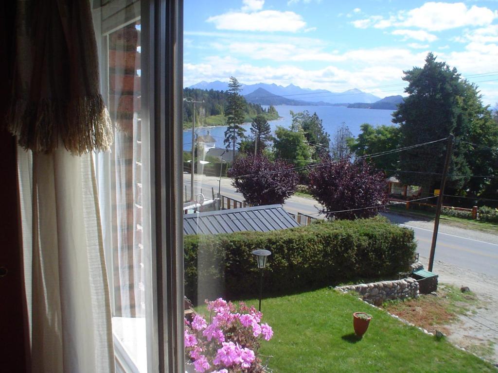 Hosteria Nuevo Pinar San Carlos de Bariloche Luaran gambar