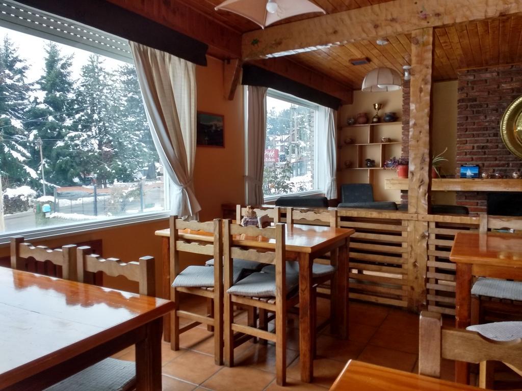 Hosteria Nuevo Pinar San Carlos de Bariloche Luaran gambar